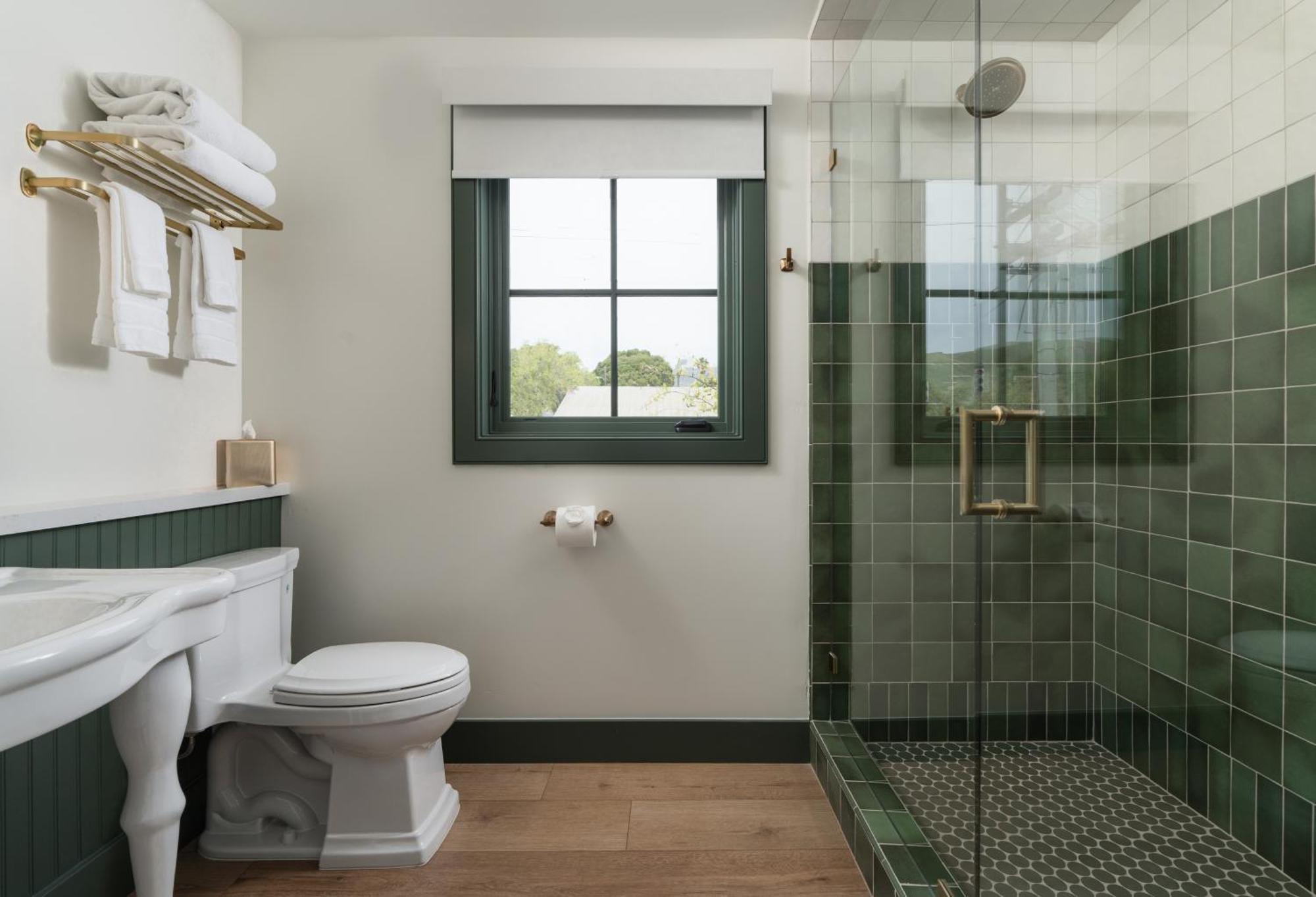 Petit Soleil - Bed, Breakfast And Bar Bed & Breakfast San Luis Obispo Exterior photo